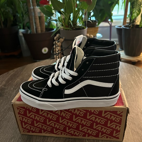 VAN - Picture 2 of 6